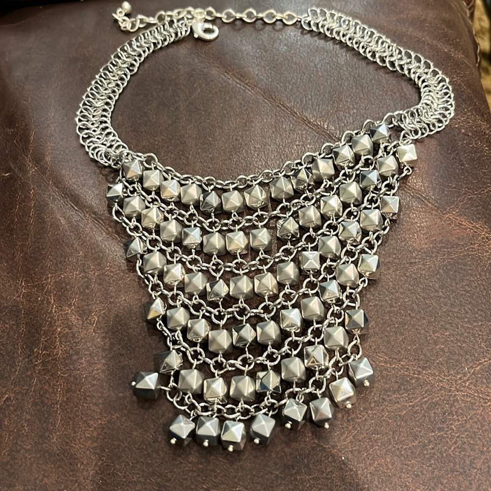 Costume Jewelry - silver fun adjustable necklace